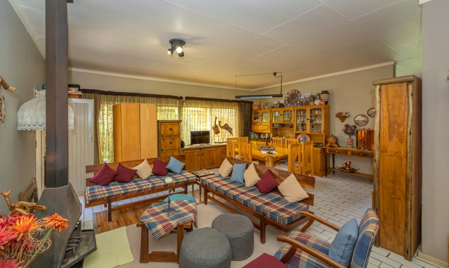 5 Bedroom Property for Sale in Jordania Free State